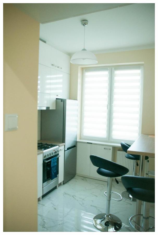 Color 24 Apartament III Stalowa Wola Exterior photo
